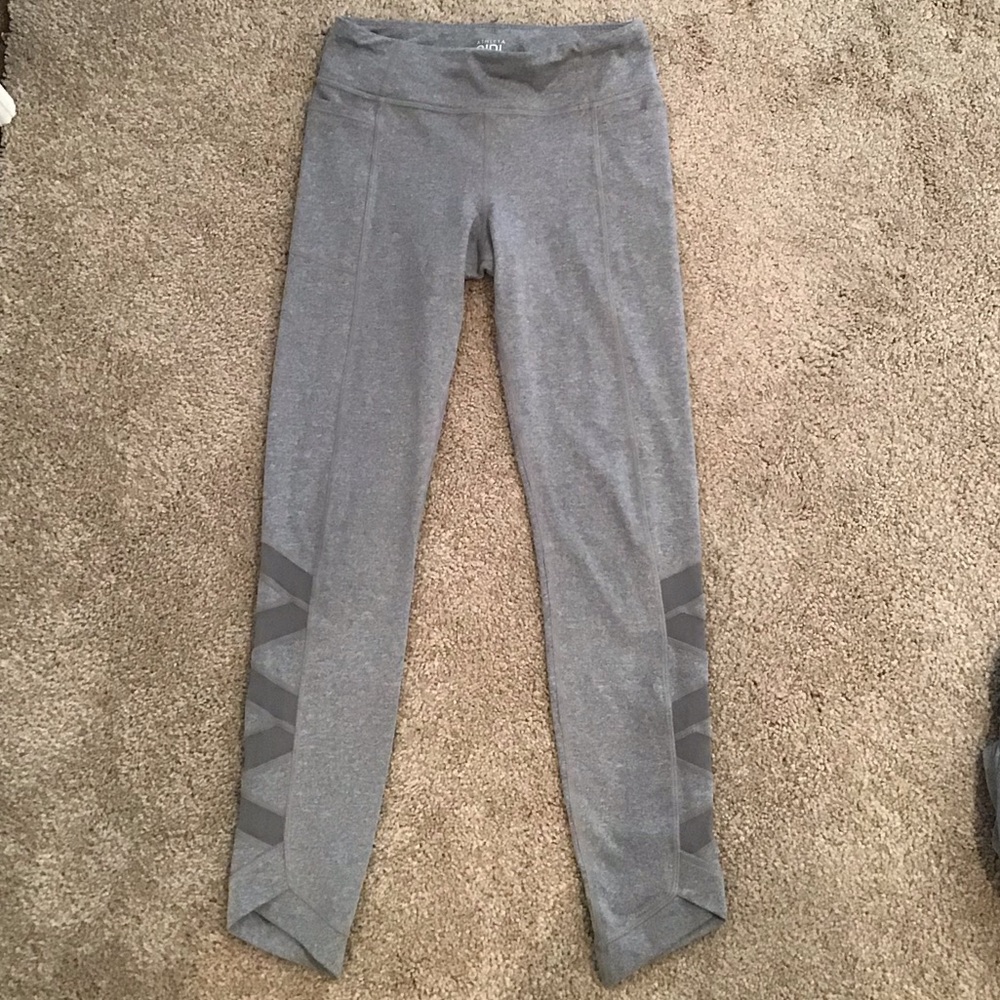 gray leggings